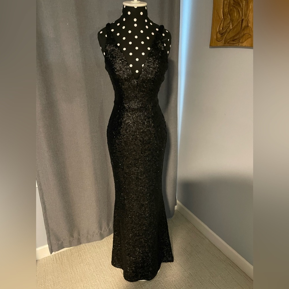 Dress The Population full length black sequin gown - size small